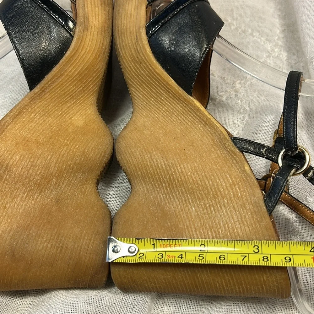 Famolare made in Italy leather wedge sandals